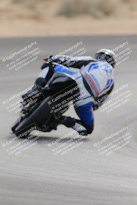 media/Dec-17-2022-SoCal Trackdays (Sat) [[224abd9271]]/Turn 10 Backside (120pm)/